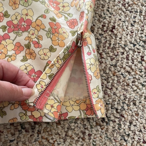 Loft Two Piece Top & Capris Set - Picture 5 of 8